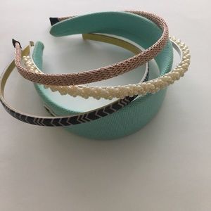 Bundle of 4 cute assorted headbands!!